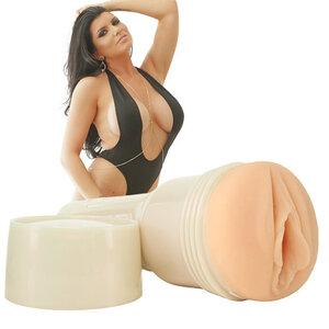 Fleshlight Girls - Romi Rain Storm